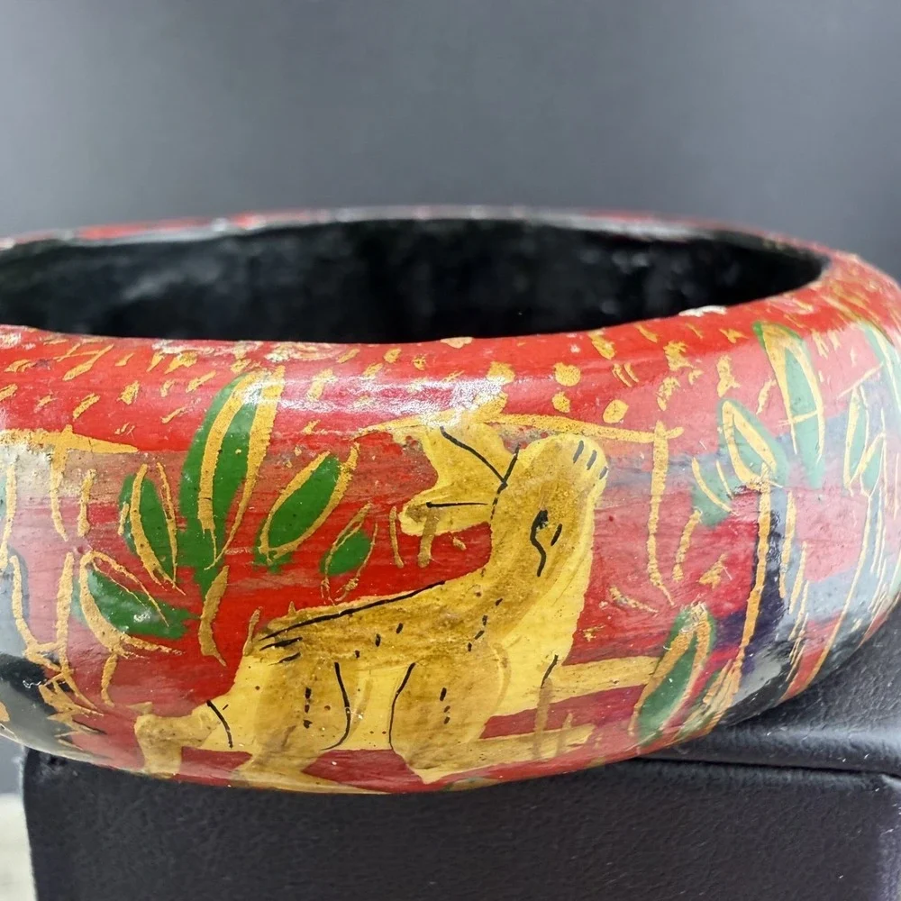 Vintage Bangle Bracelet Painted Animals Desert‎ 8.5